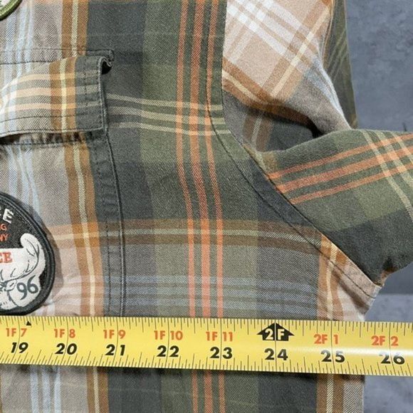 Enyce Patches Shirt Mens Size L Game Wildlife Plaid Hunting Button Short Sleeve - Picture 7 of 7